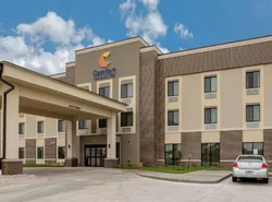 Comfort Inn and Suites Ames near ISU Campus