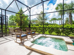 Gorgeous 5 Bd Single Family with Pool 5528