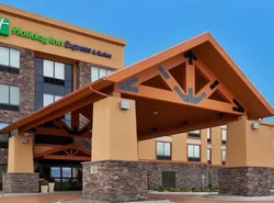 Holiday Inn Express and Suites Great Falls, an IHG Hotel