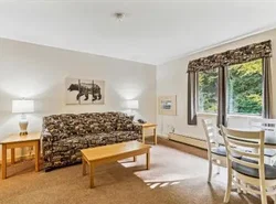 Deluxe one bedroom suite located on first floor with outdoor heated pool 11517