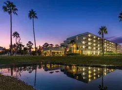 Palazzo Lakeside Hotel