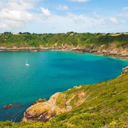 Guernsey Accommodation Deal