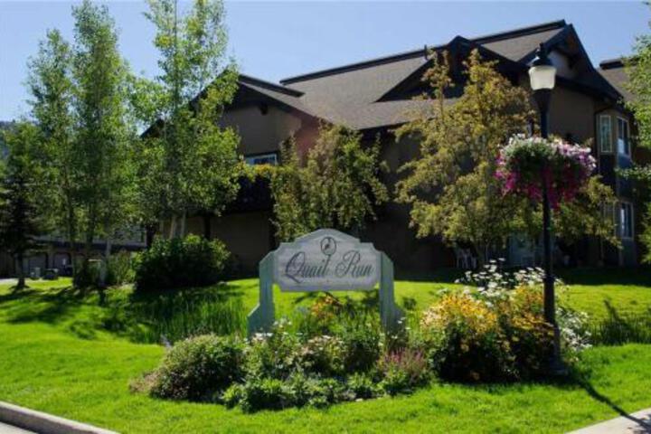 Q3367 By Pioneer Ridge Modern Townhome Right By Mountain Perfect For Couples Or Families! - thumb 1
