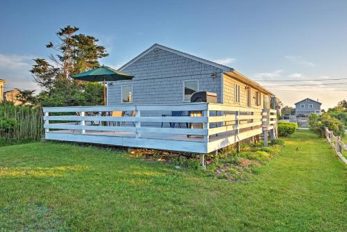 Quaint 3BR Charlestown Cottage Near Beach! - thumb 6