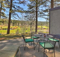 Quiet Home with Graeagle Meadows Golf Course View - Accommodation Deal