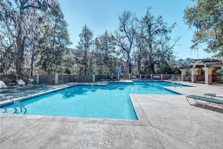 Colonnade Club 200 2 Bedrooms Sleeps 4 - thumb 7