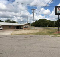 village inn - Accommodation Deal