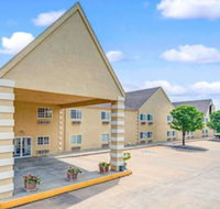 Super 8 by Wyndham De Soto - Accommodation Deal