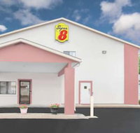 Super 8 by Wyndham East Moline - Accommodation Deal