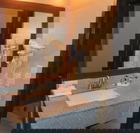 Super 8 by Wyndham Altoona - Accommodation Deal