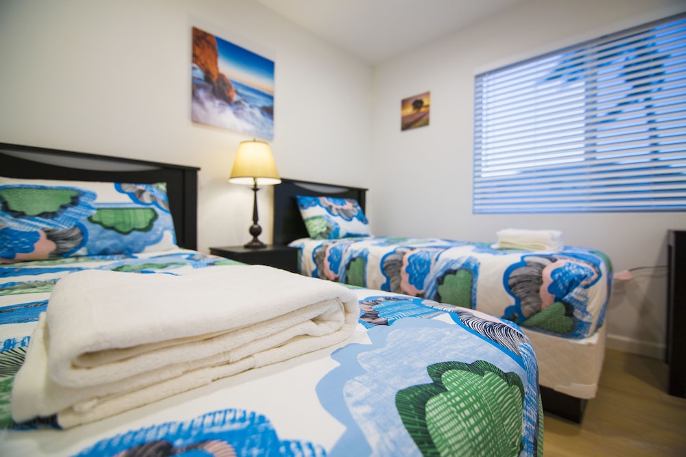 Los Angeles RoomRentals LAX - thumb 1