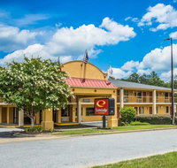 Econo Lodge Inn  Suites at Fort Benning - Accommodation Deal