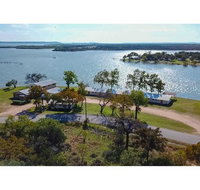 Oasis Lake Buchanan - Accommodation Deal