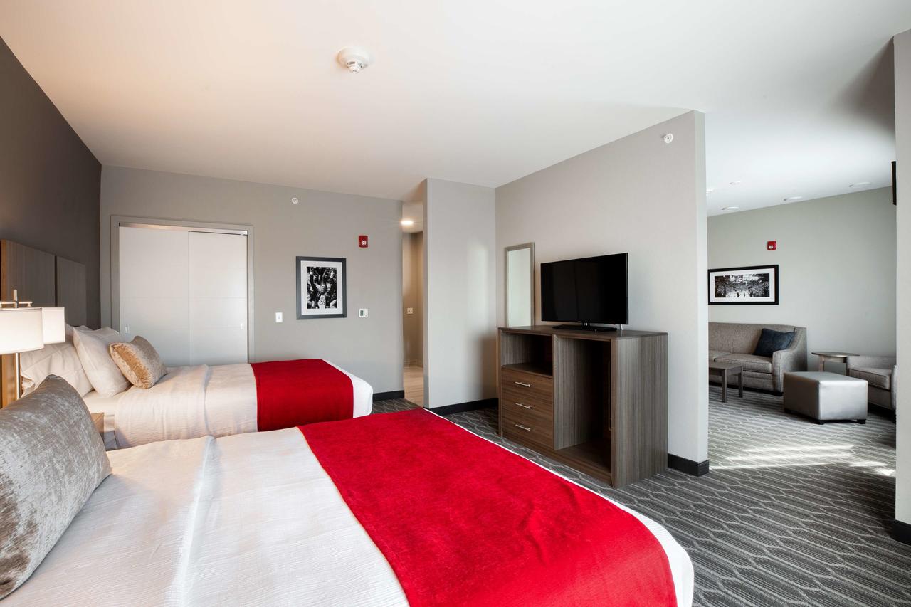 Best Western Plus West Lawrence - thumb 10