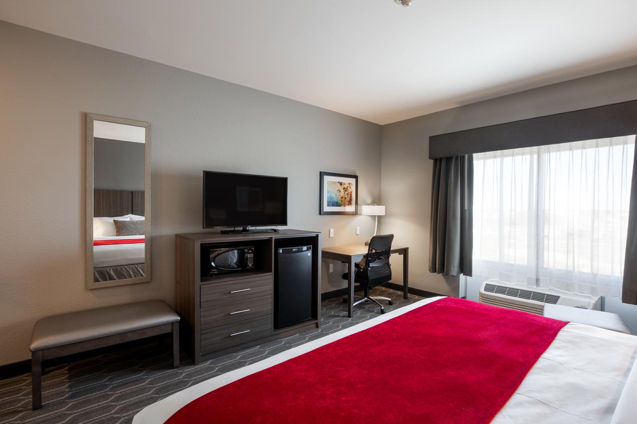 Best Western Plus West Lawrence - thumb 6