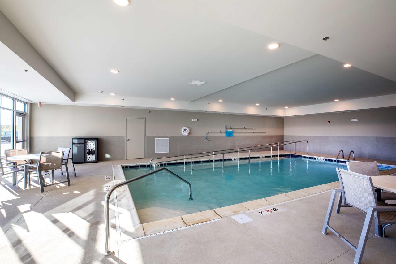 Best Western Plus West Lawrence - thumb 15