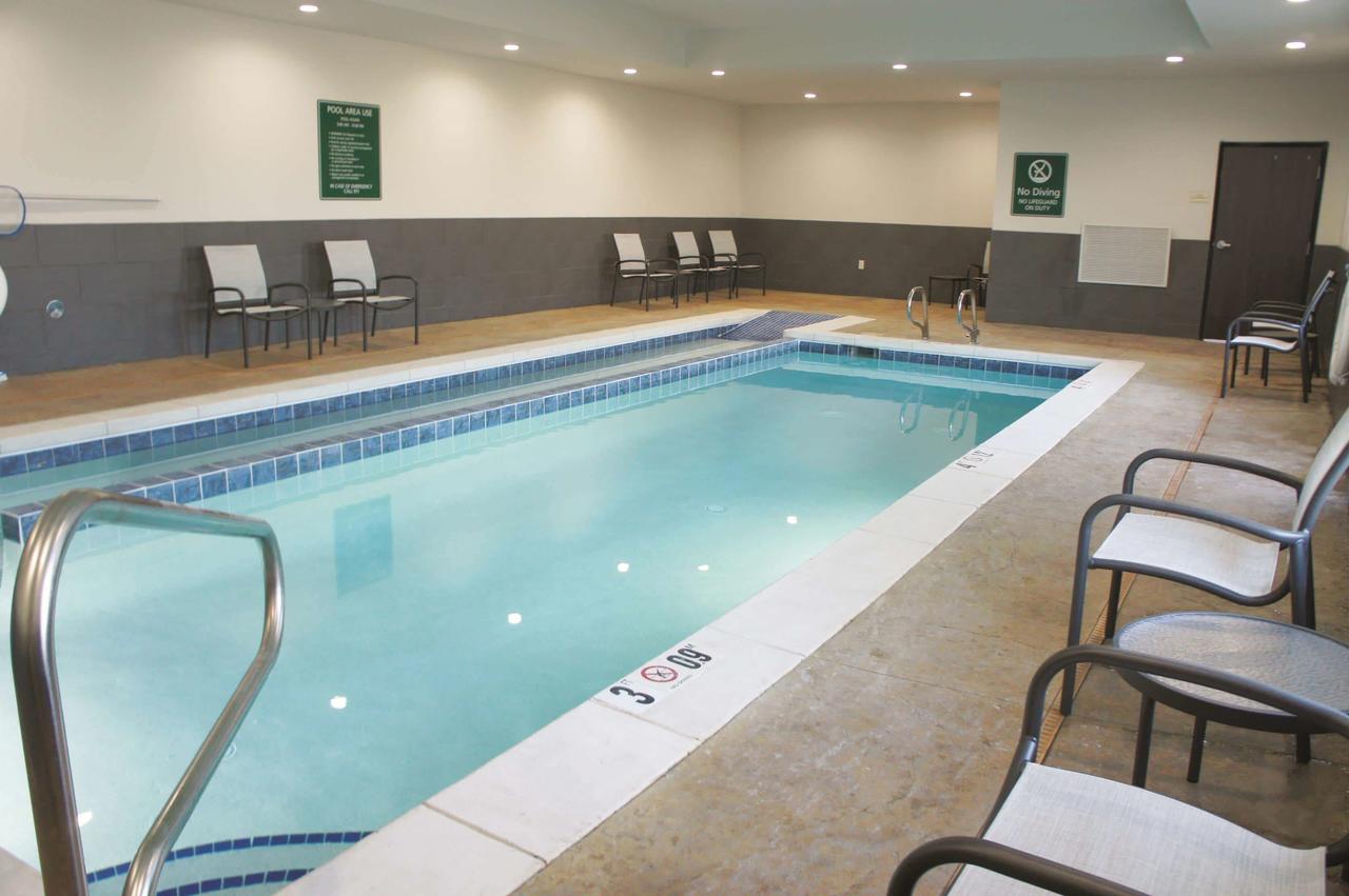 La Quinta By Wyndham Pittsburg - thumb 10