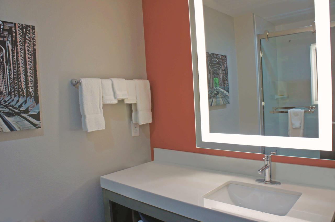 La Quinta By Wyndham Pittsburg - thumb 2