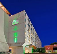 Holiday Inn At the Campus - Accommodation Deal