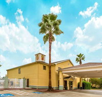 Super 8 by Wyndham Lake Charles/Sulphur - Accommodation Deal