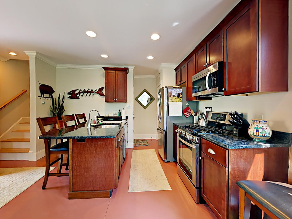 10 Ocean Street Cottage - thumb 7