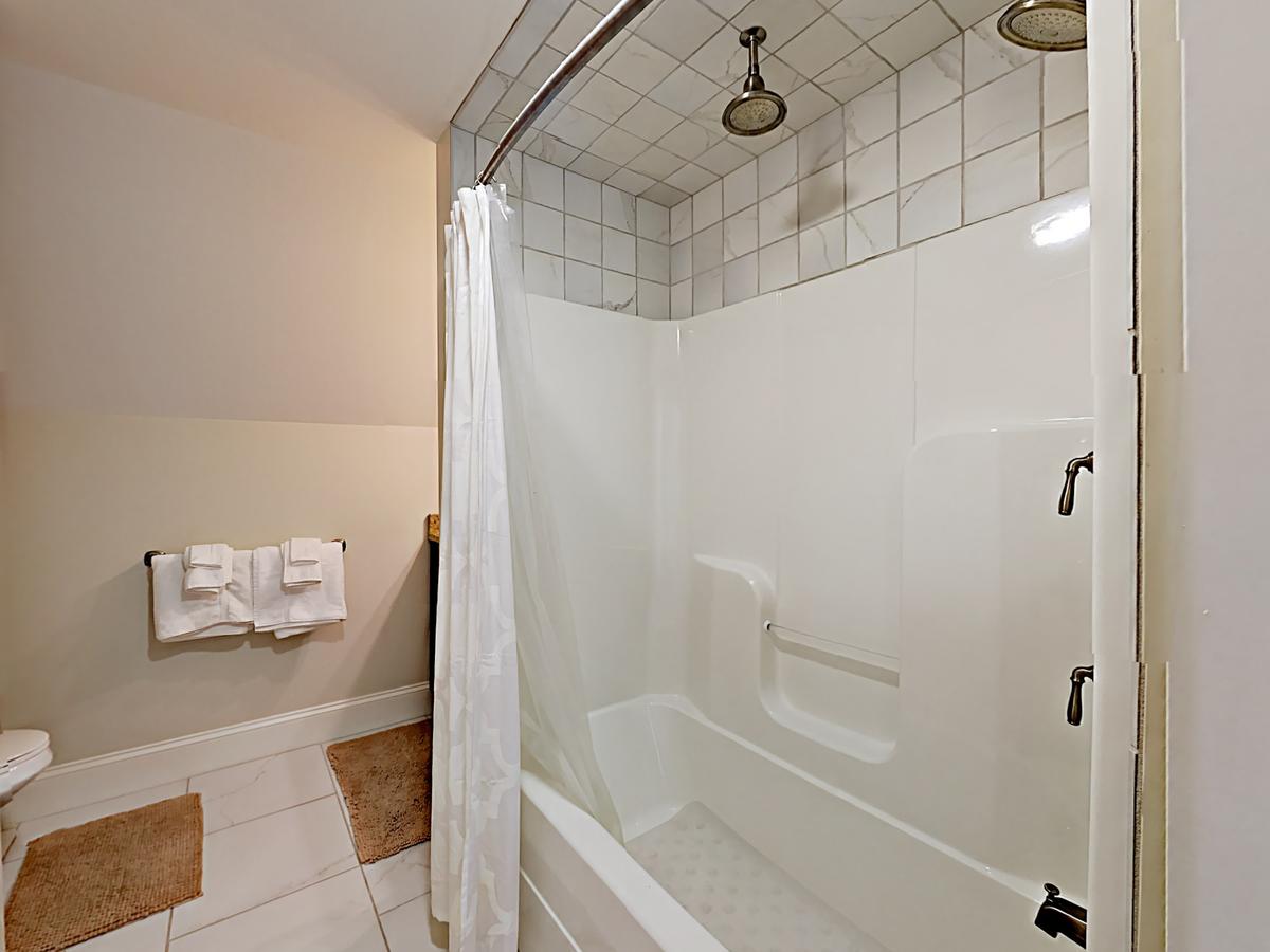 10 Ocean Street Cottage - thumb 19