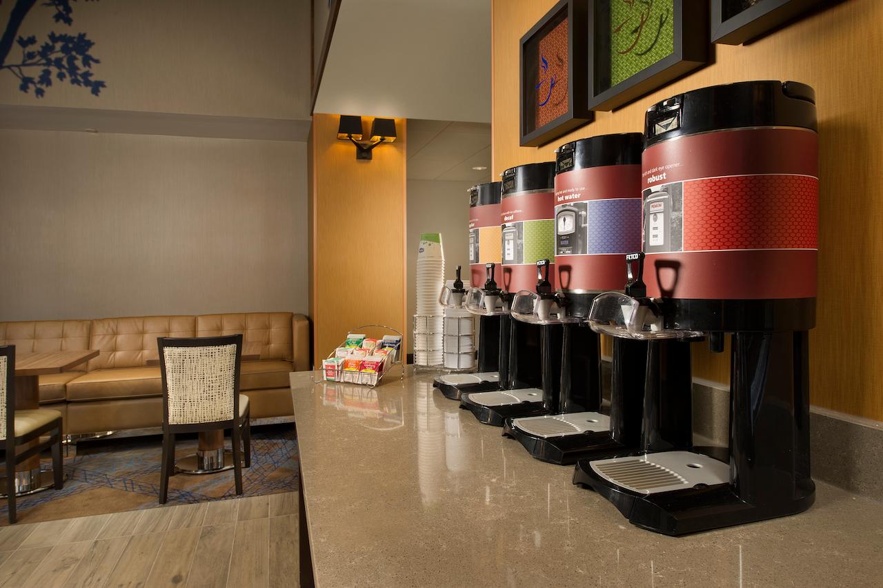 Hampton Inn & Suites Baltimore/Woodlawn - thumb 7