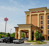 Hampton Inn  Suites Frederick/Fort Detrick - Accommodation Deal