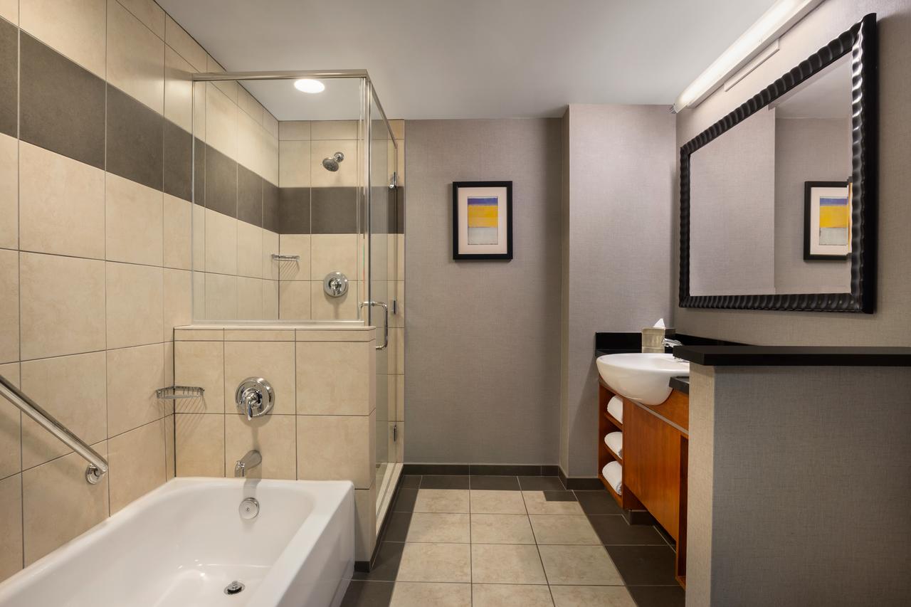 Hilton Baltimore BWI Airport - thumb 1