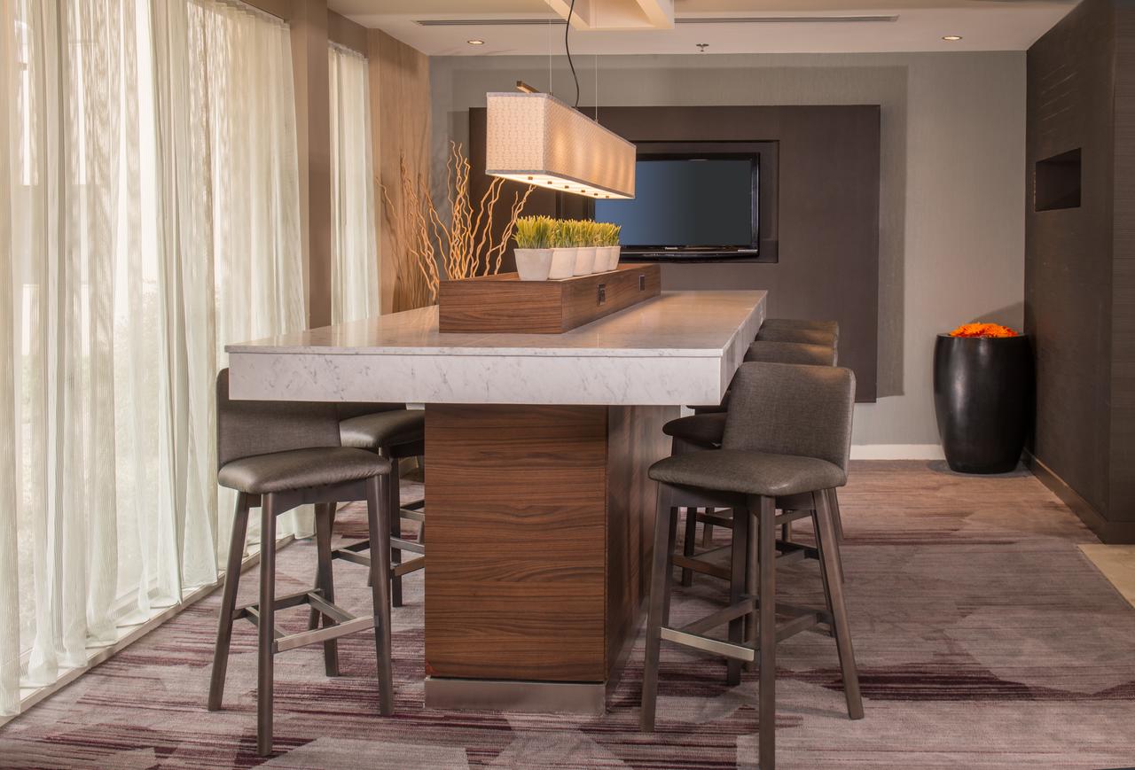 Courtyard By Marriott Baltimore BWI Airport - thumb 17