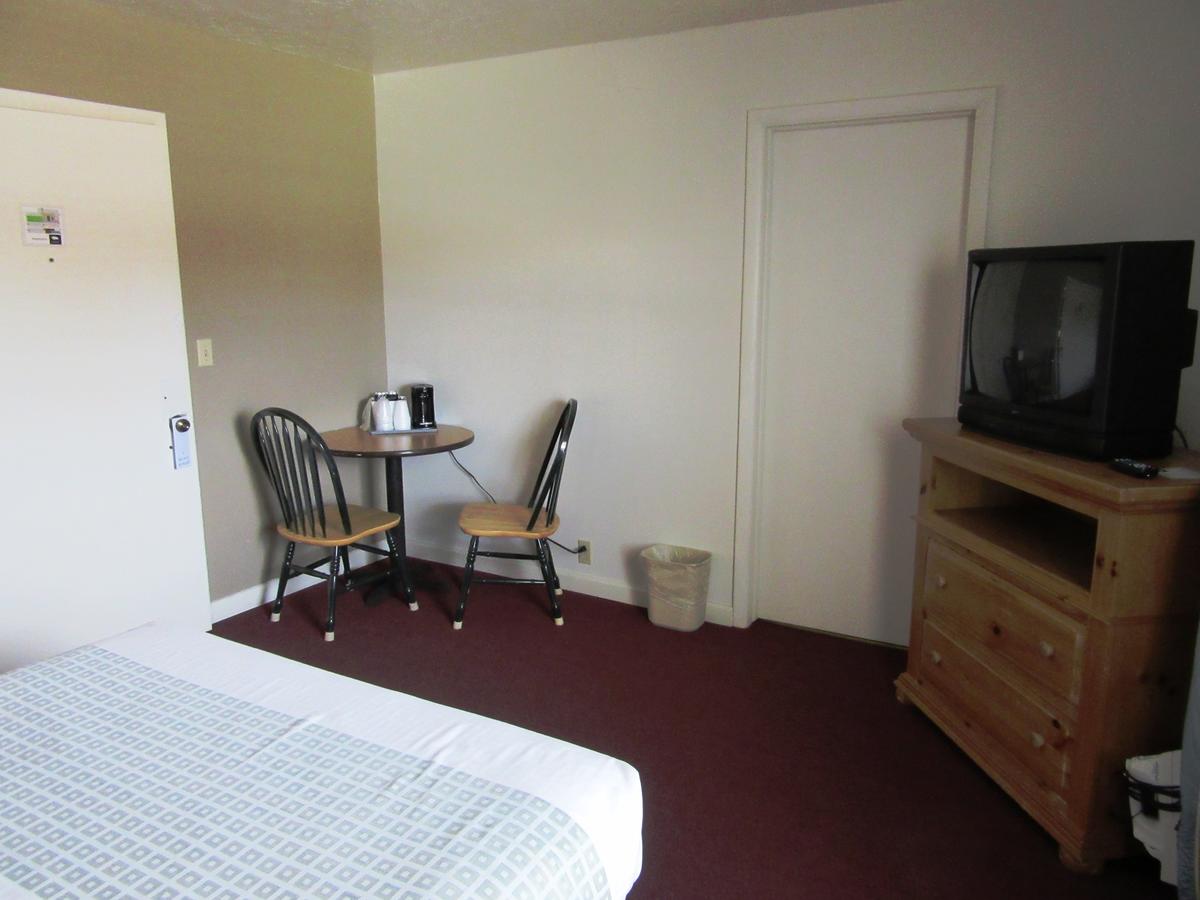 White Buffalo Hotel - thumb 37