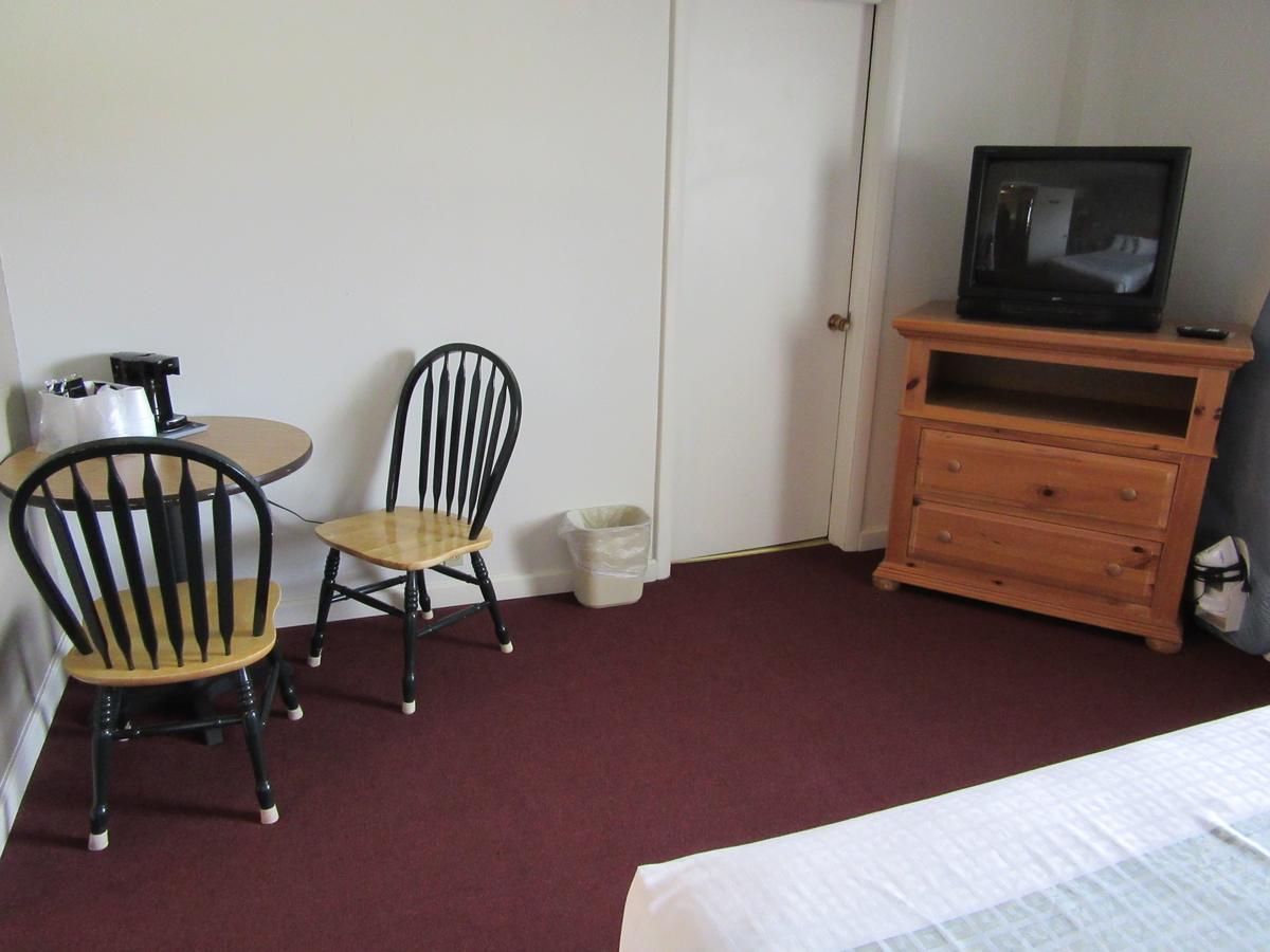 White Buffalo Hotel - thumb 32