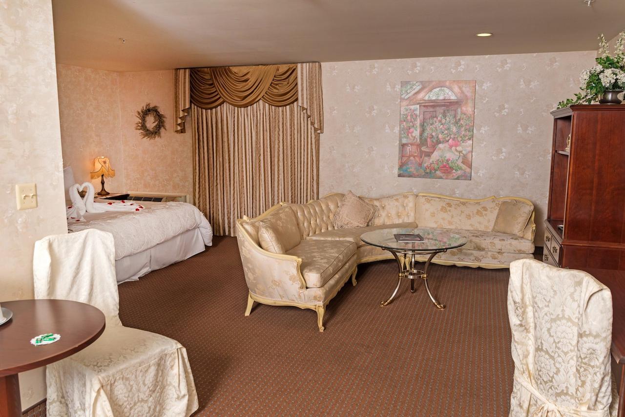 Tuscany House Hotel At Renault Winery - thumb 10