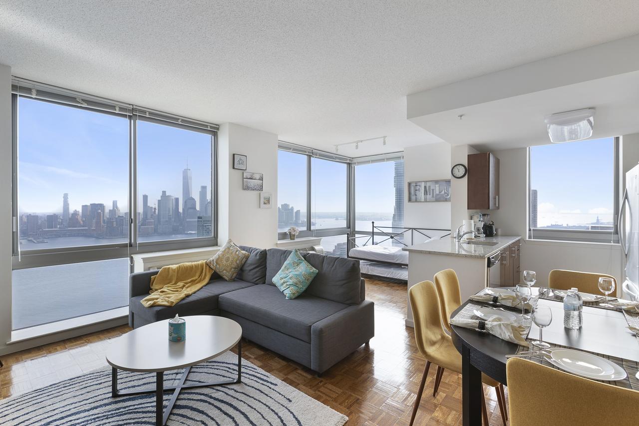 Home Away Apartments At Washington Blvd. - thumb 0