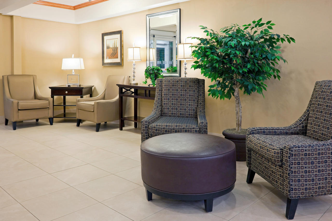 Holiday Inn Express & Suites West Long Branch - Eatontown - thumb 3