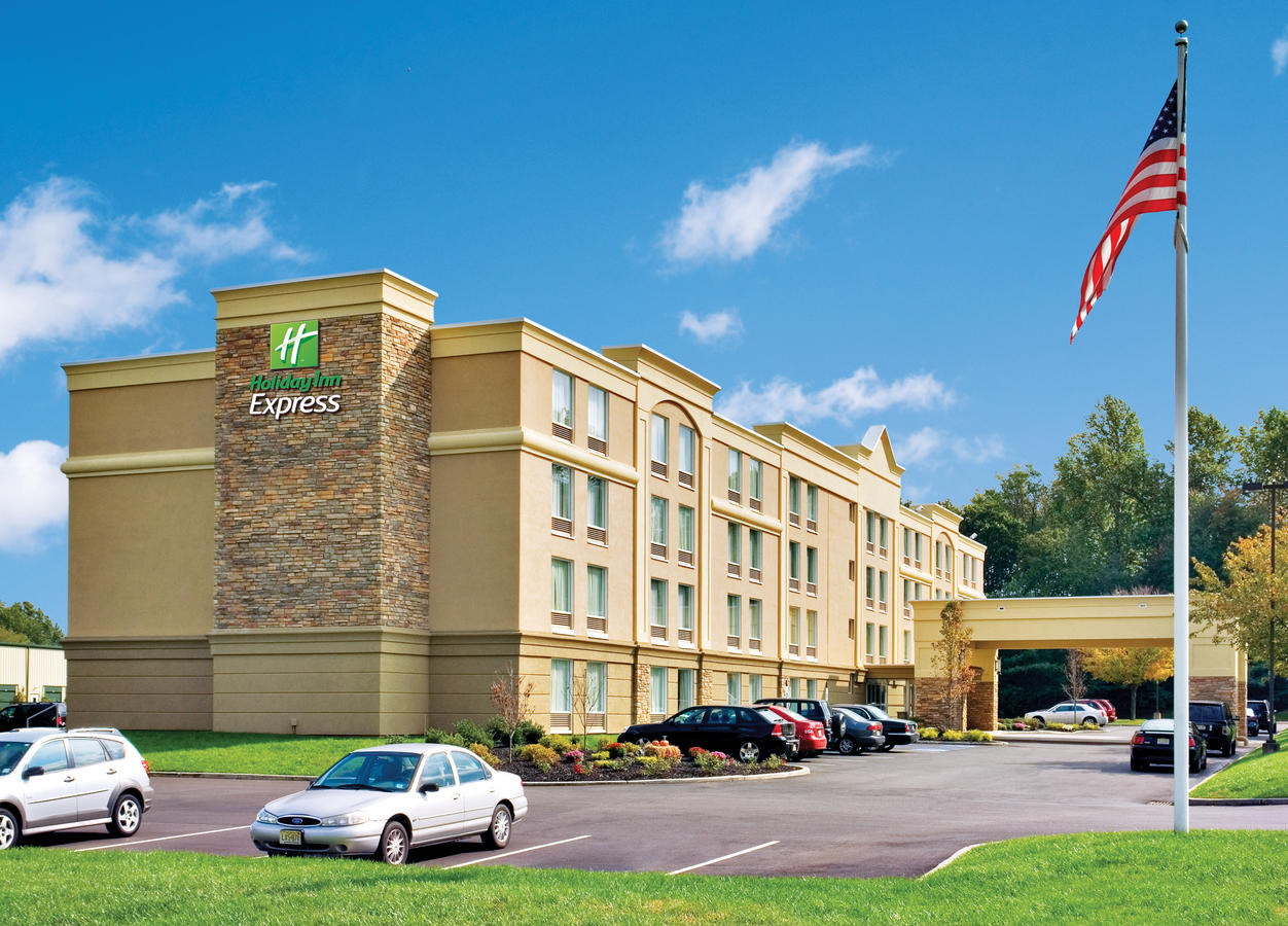 Holiday Inn Express & Suites West Long Branch - Eatontown - thumb 0