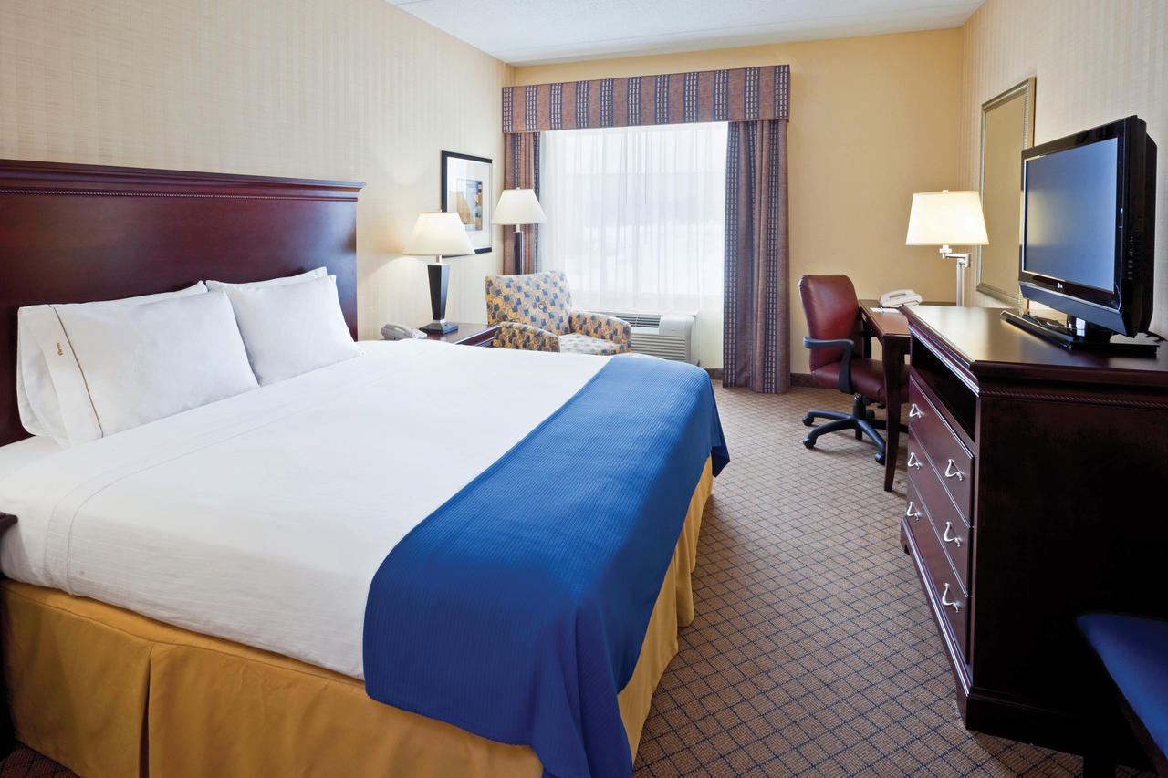 Holiday Inn Express & Suites West Long Branch - Eatontown - thumb 5