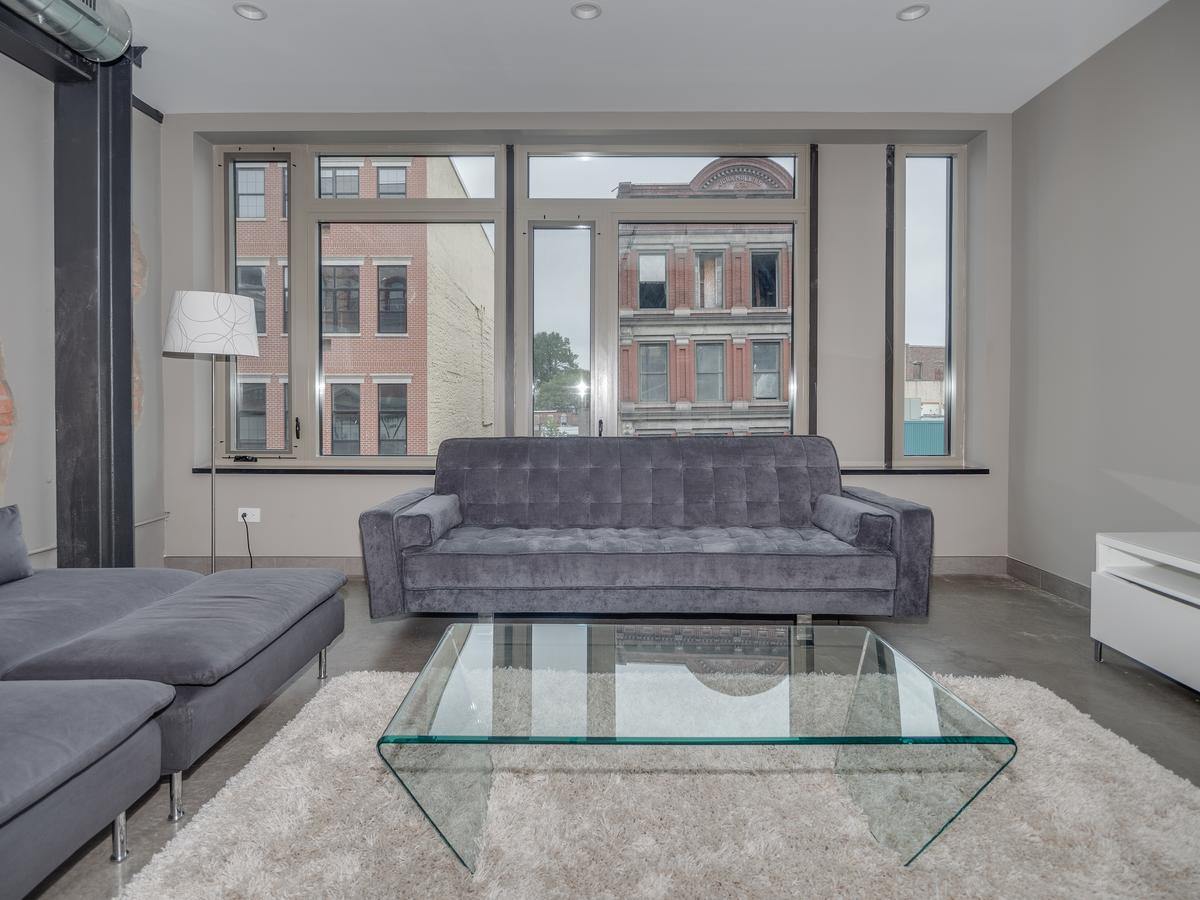 Deedee's Lofts At Grove - thumb 1