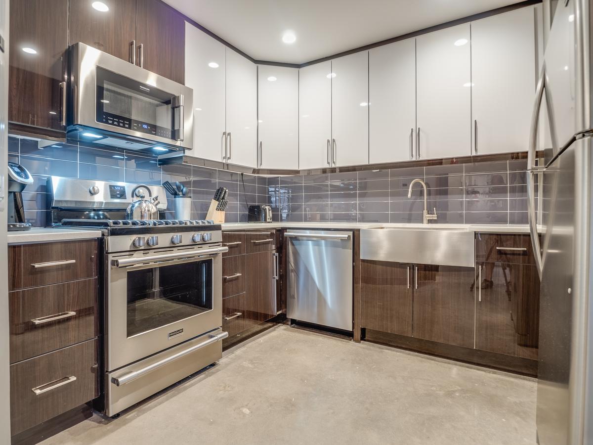 Deedee's Lofts At Grove - thumb 4