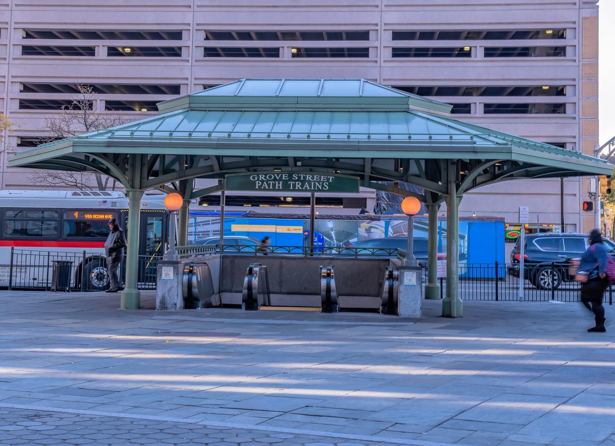 Deedee's Lofts At Grove - thumb 19