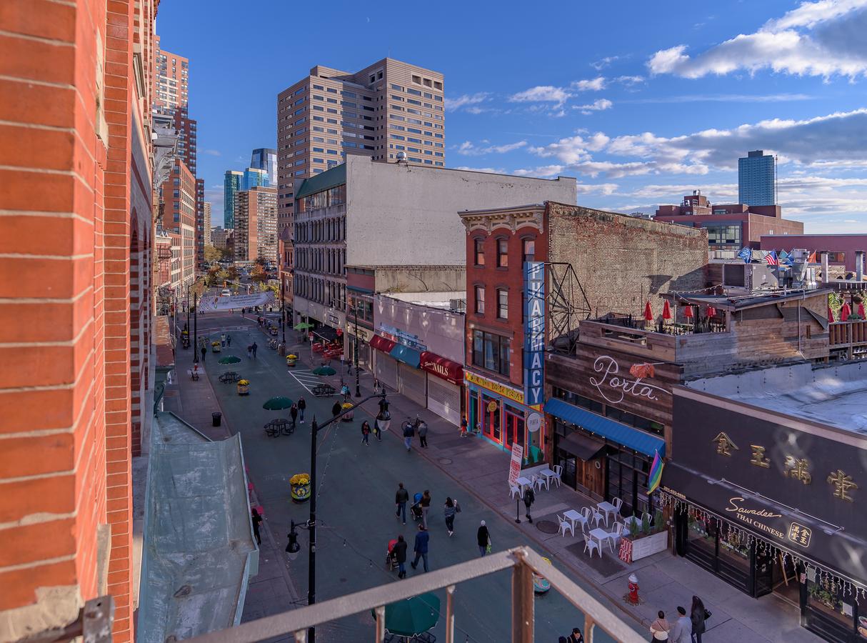 Deedee's Lofts At Grove - thumb 13