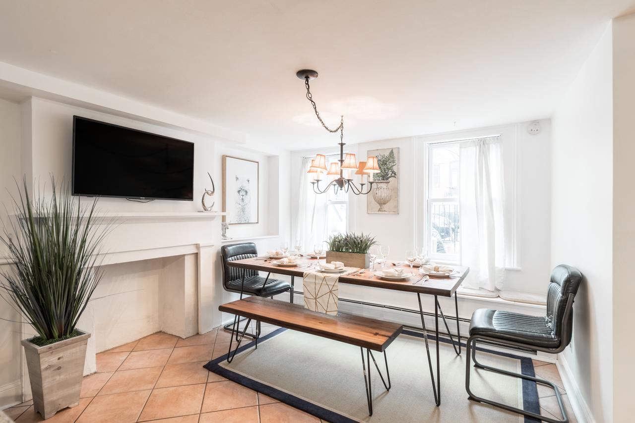 Elegant 4-Story Townhouse- 7 Minutes From NYC - thumb 16