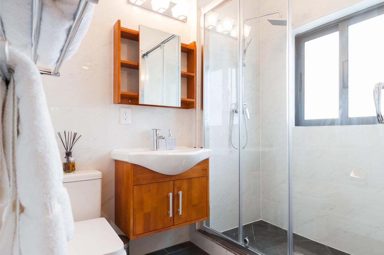 Luxury 3-Bedroom Apartment - 10 Minutes To Times Square - thumb 11