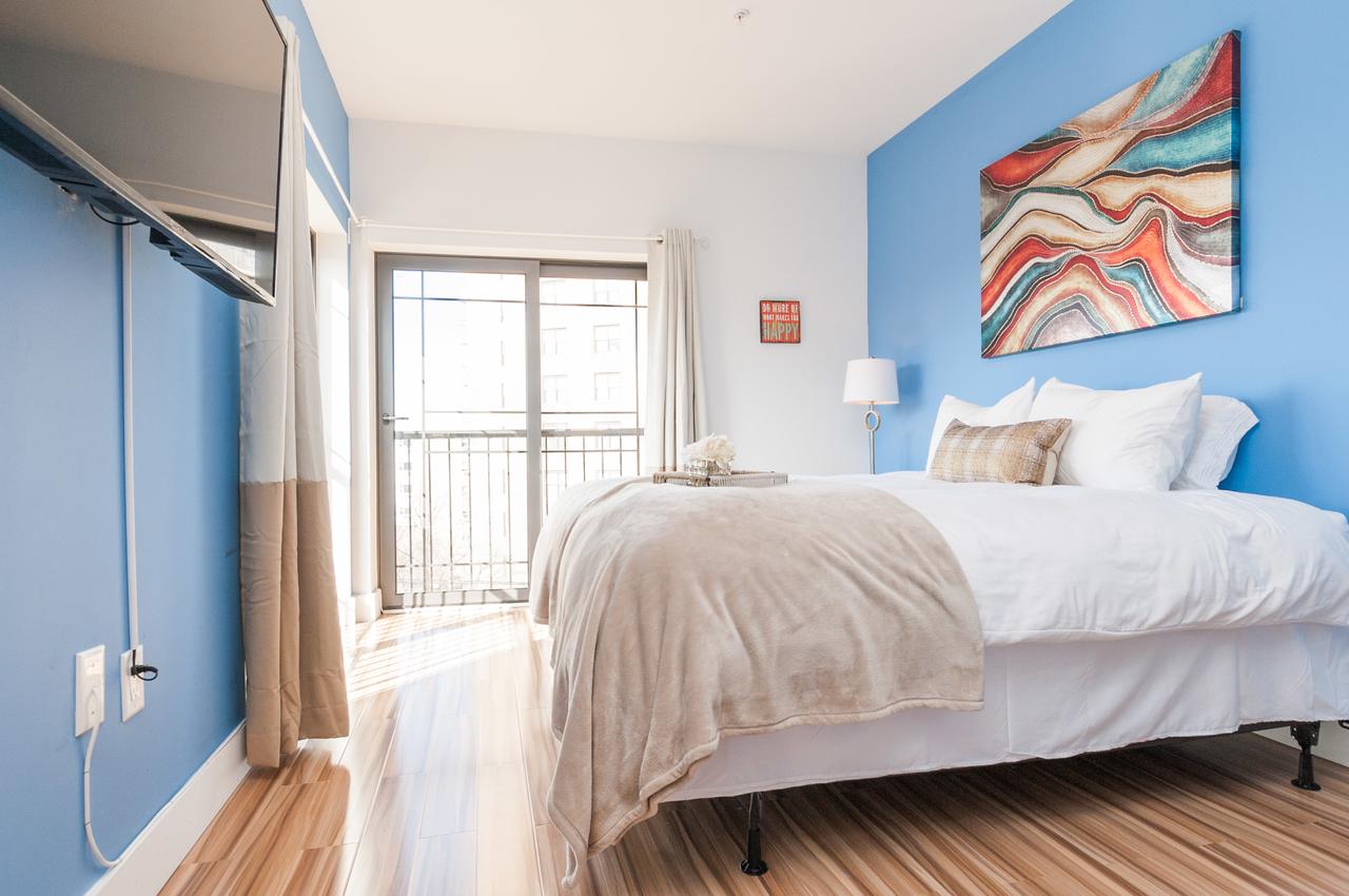 Luxury 3-Bedroom Apartment - 10 Minutes To Times Square - thumb 12