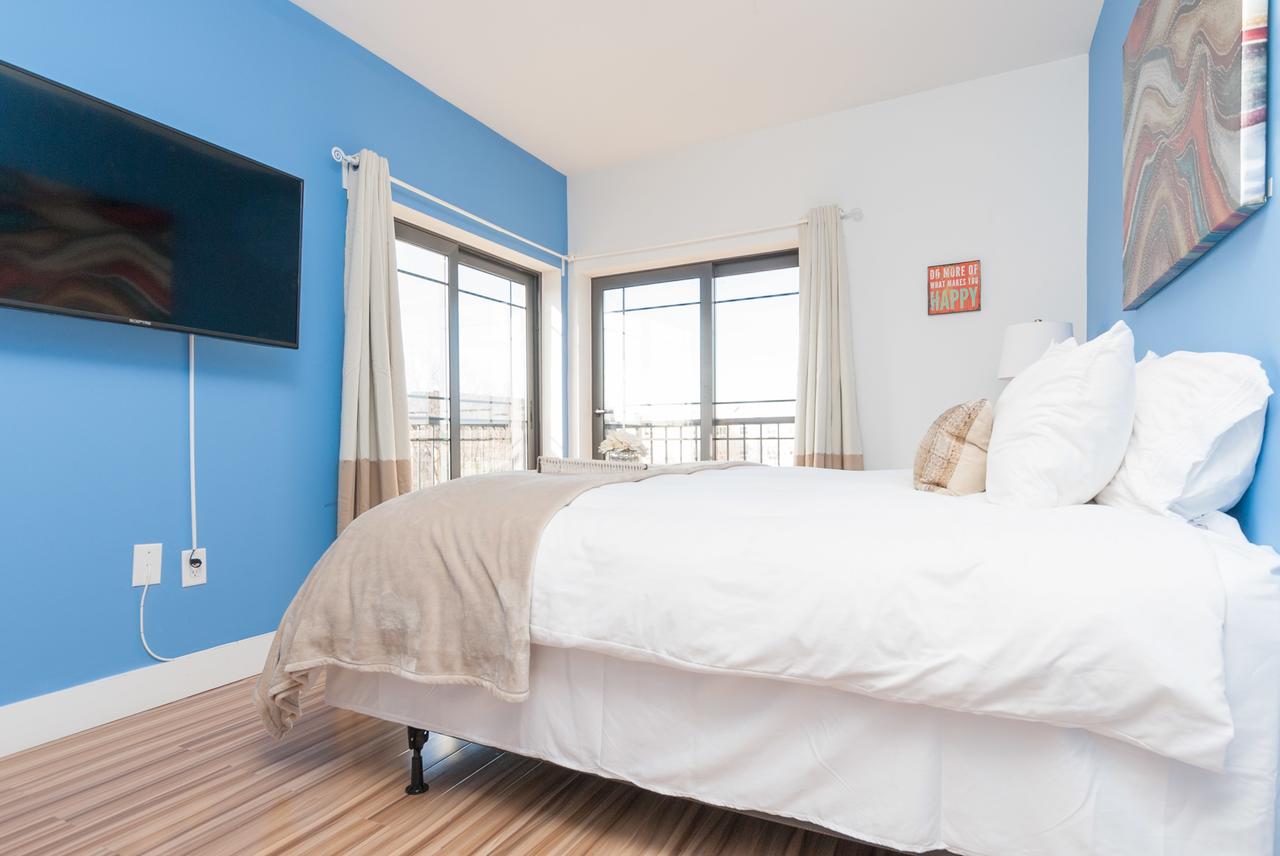 Luxury 3-Bedroom Apartment - 10 Minutes To Times Square - thumb 13