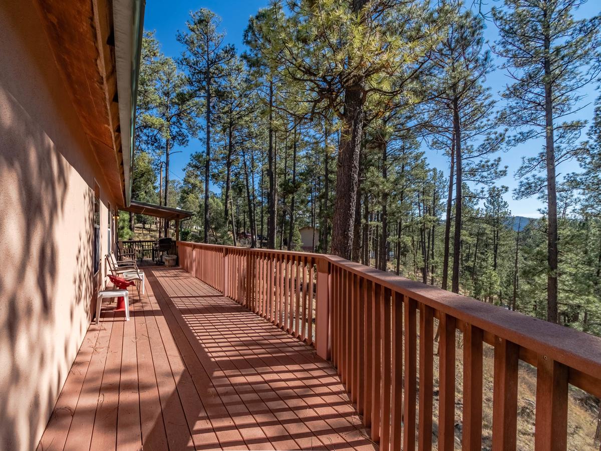My Happy Place, 3 Bedrooms, Hot Tub, Fireplace, Jetted Tub, WiFi, Sleeps 6 - thumb 37