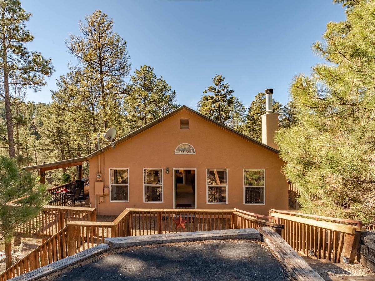 My Happy Place, 3 Bedrooms, Hot Tub, Fireplace, Jetted Tub, WiFi, Sleeps 6 - thumb 43