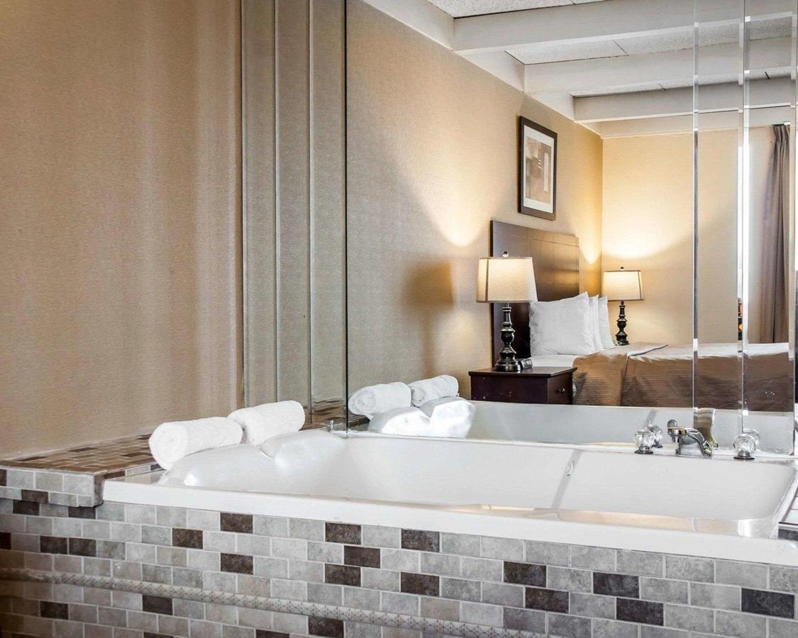 Quality Inn Buffalo Airport - thumb 28