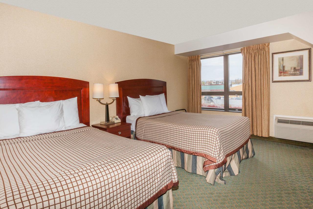 Days Inn By Wyndham Utica - thumb 15