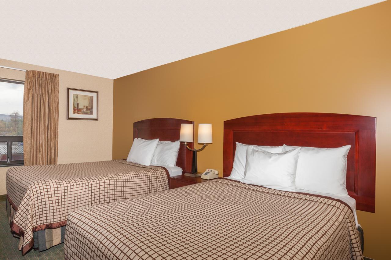Days Inn By Wyndham Utica - thumb 5